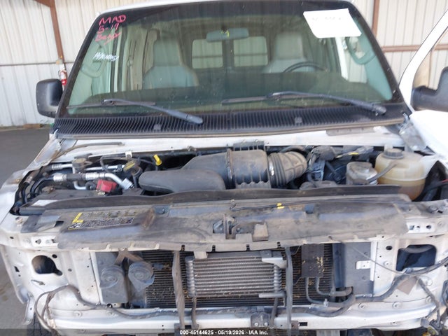 Ford E-150 Commercial