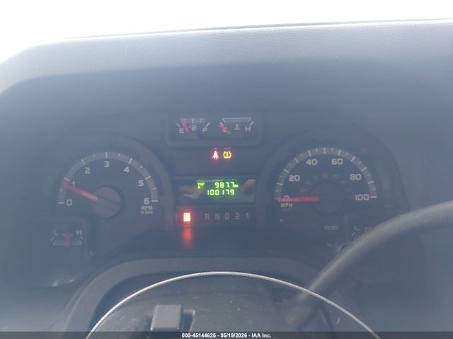 Ford E-150 Commercial
