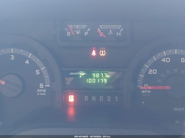 Ford E-150 Commercial