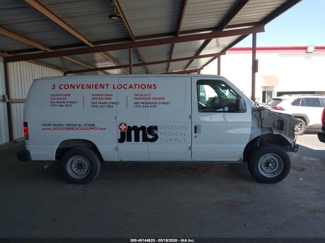 Ford E-150 Commercial