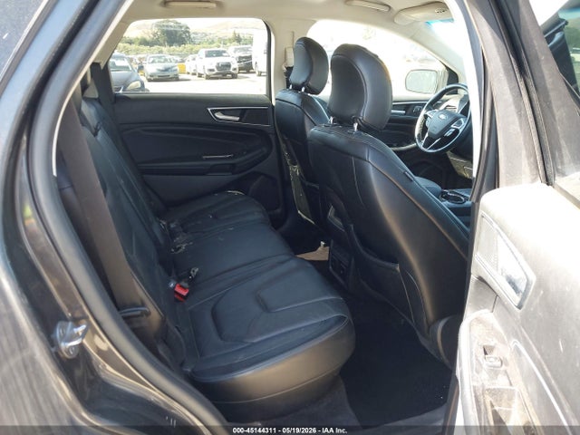 Ford Edge Titanium