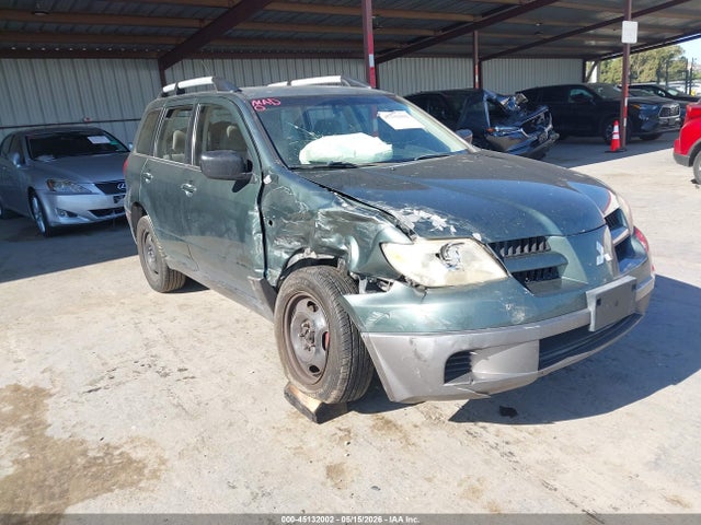 Salvage Mitsubishi Outlander Image