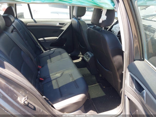 Volkswagen Golf Tdi Se 4-door