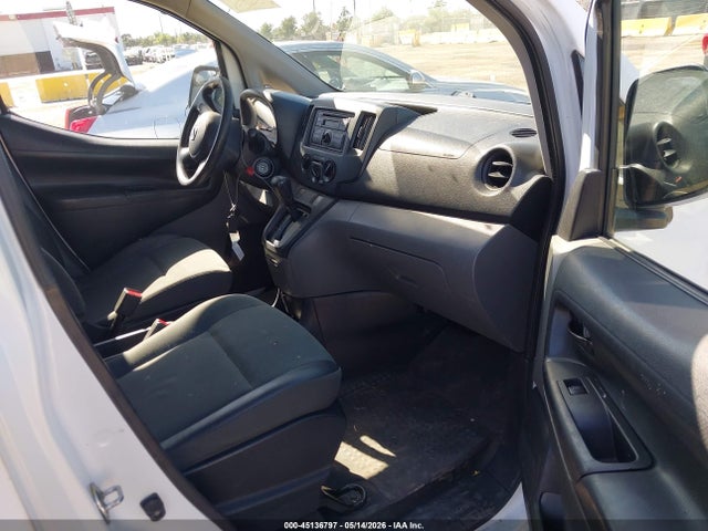 Nissan Nv S
