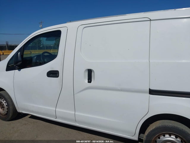Nissan Nv S