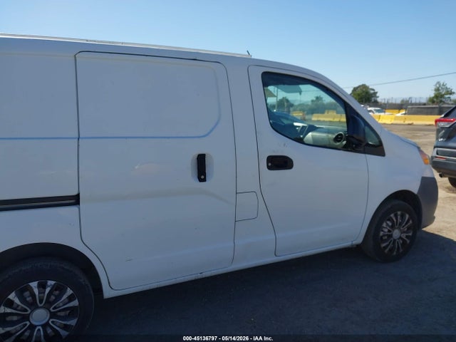 Nissan Nv S