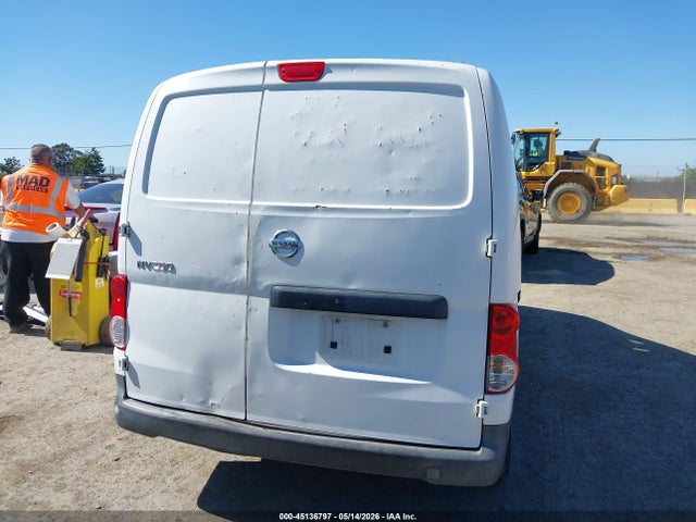 Nissan Nv S