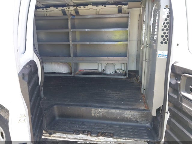 GMC Savana Standard