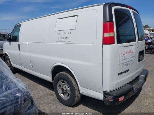 GMC Savana Standard