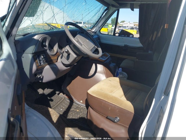 Dodge Ram Van B3500