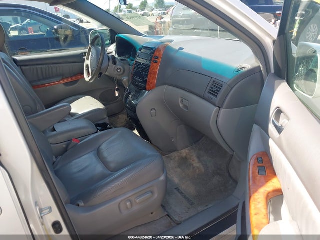 Toyota Sienna Xle
