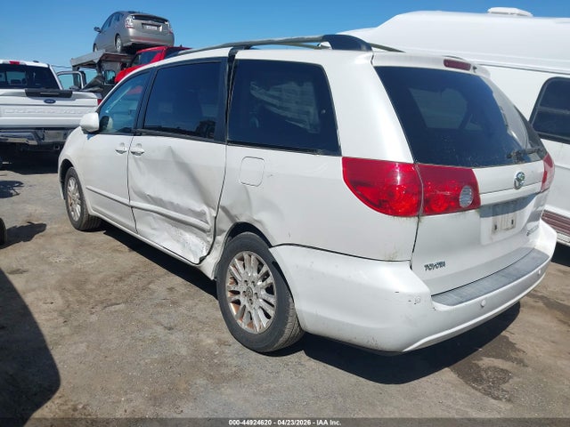Toyota Sienna Xle