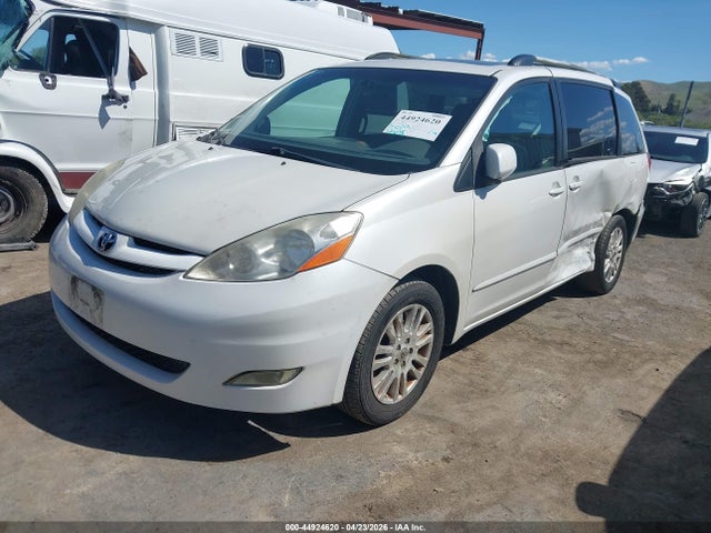 Toyota Sienna Xle