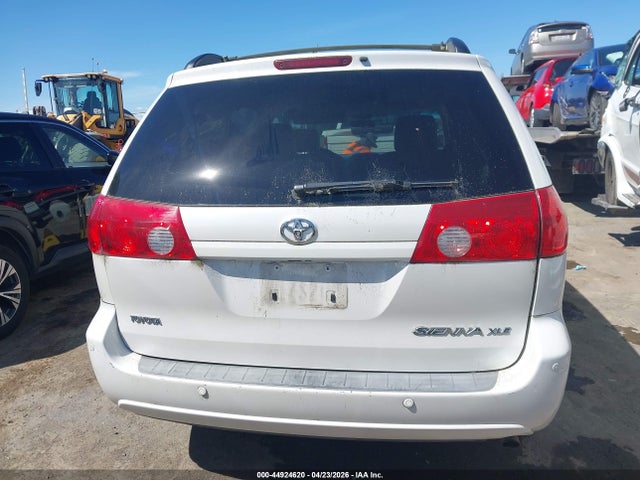 Toyota Sienna Xle