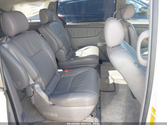 Toyota Sienna Xle