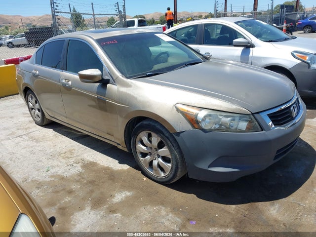 Salvage Honda Accord Image