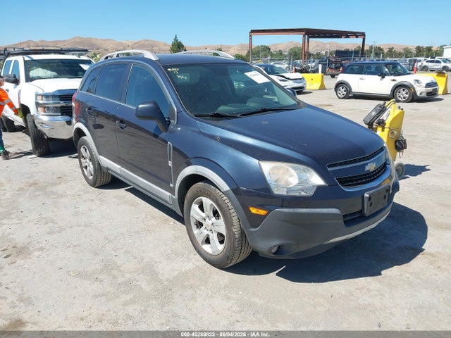 Salvage Chevrolet Captiva Image