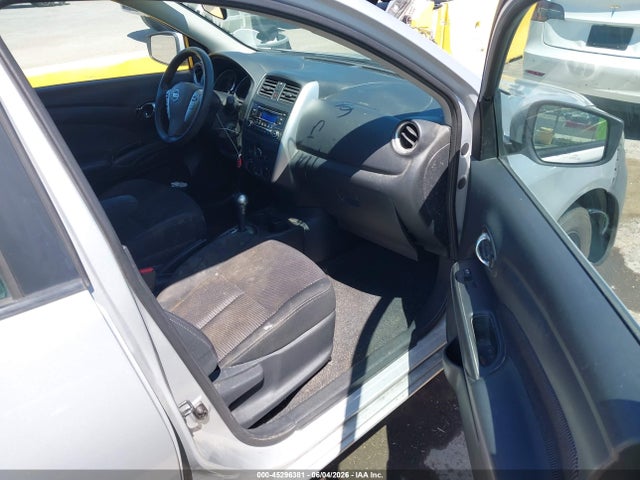 Nissan Versa 1.6 Sv