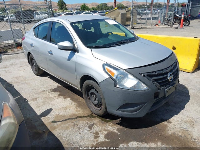 Salvage Nissan Versa Image