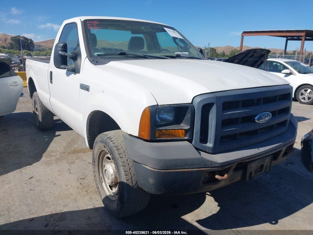 Salvage Ford F-350 Image