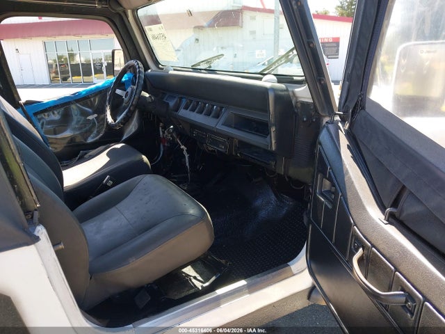 Jeep Wrangler S