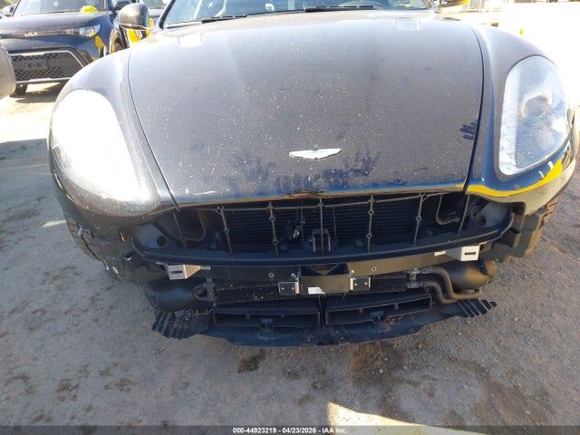 Aston Martin DB9