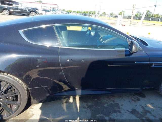 Aston Martin DB9