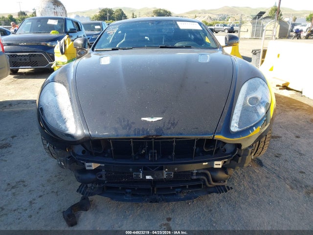 Aston Martin DB9