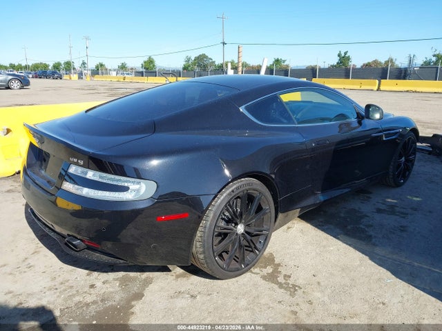 Aston Martin DB9