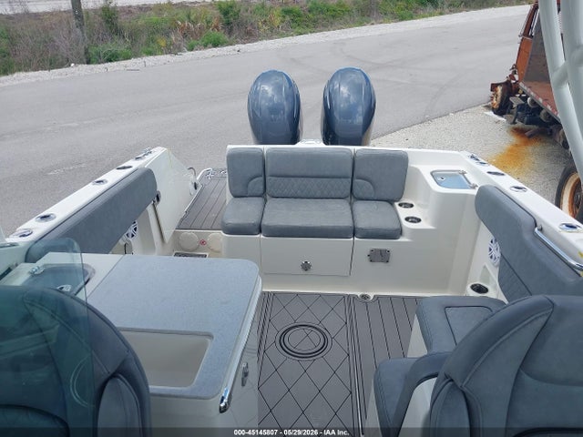 Stingray 27
