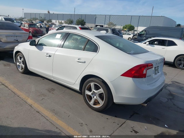 Volvo S60 T5