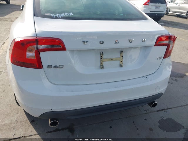 Volvo S60 T5