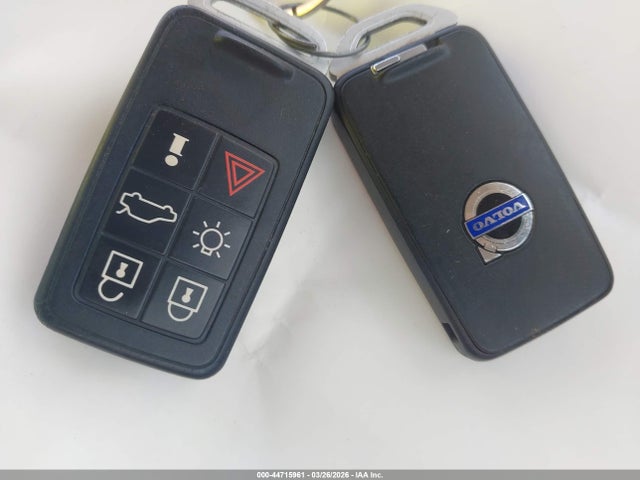 Volvo S60 T5