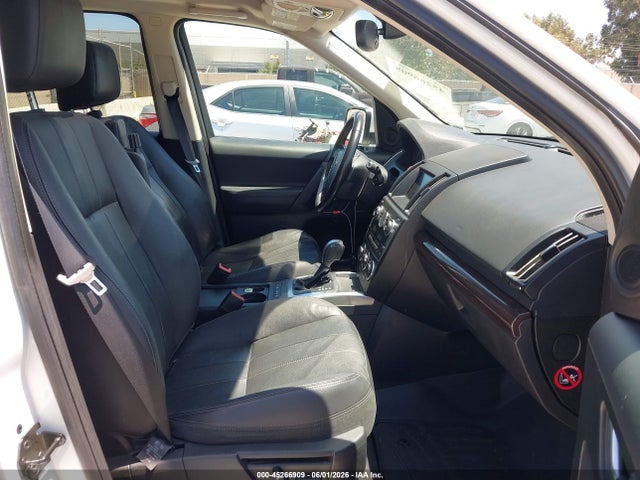 Land Rover LR2