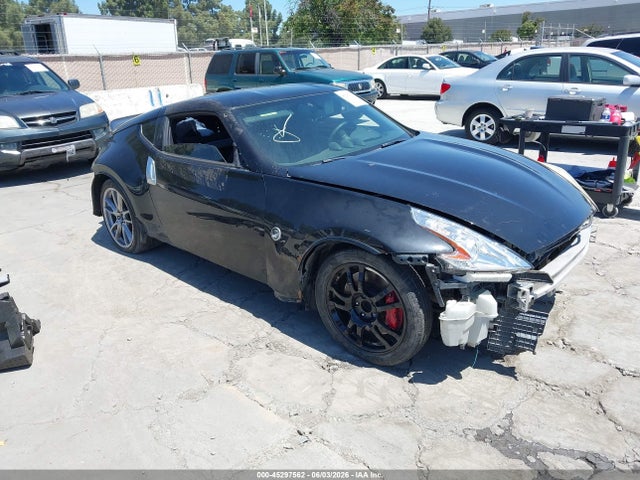 Salvage Nissan 370Z Image