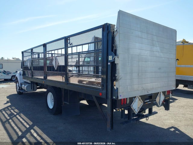 Ford F-750 Diesel