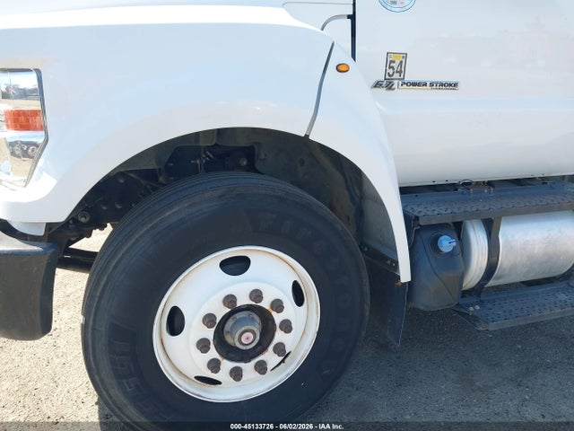 Ford F-750 Diesel