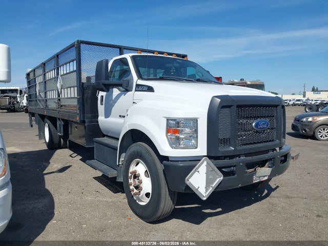 Salvage Ford F-750 Diesel Image