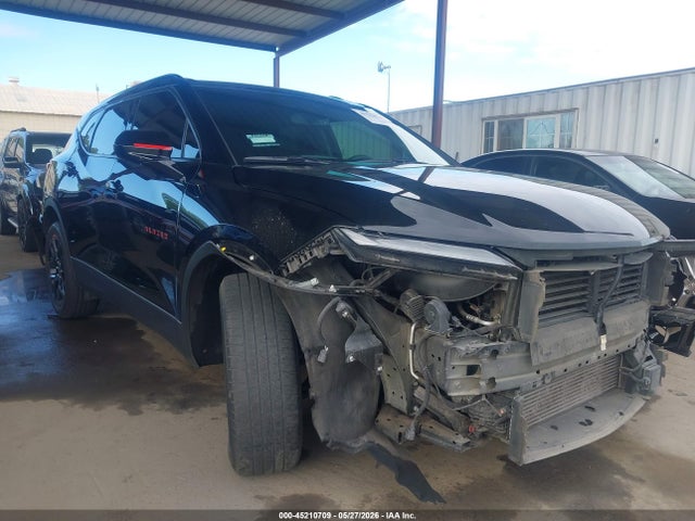 Salvage Chevrolet Blazer Image