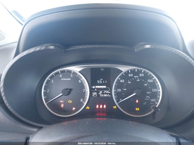 Nissan Versa 1.6 S