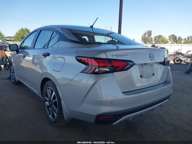 Nissan Versa 1.6 S