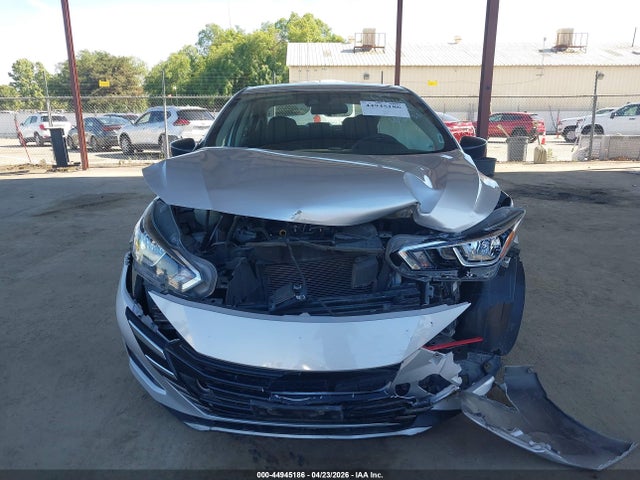 Nissan Versa 1.6 S