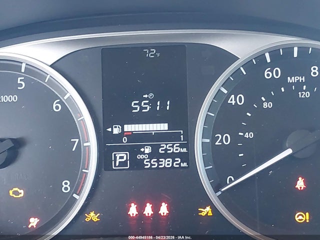 Nissan Versa 1.6 S