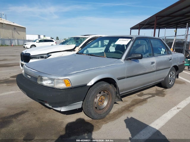 Toyota Camry Dlx