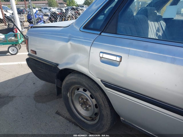 Toyota Camry Dlx