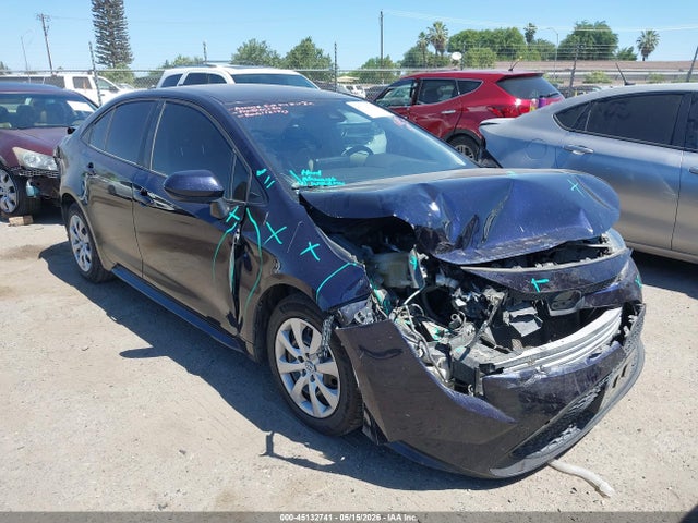 Salvage Toyota Corolla Image