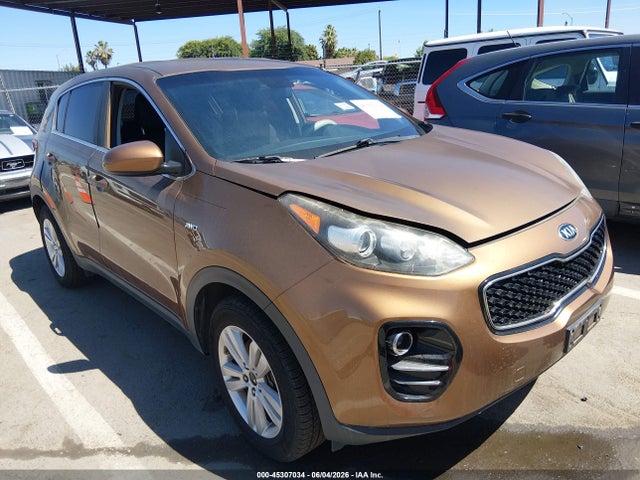 Salvage Kia Sportage Image