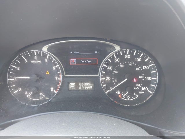 Nissan Pathfinder S