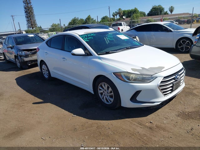 Salvage Hyundai ELANTRA Image