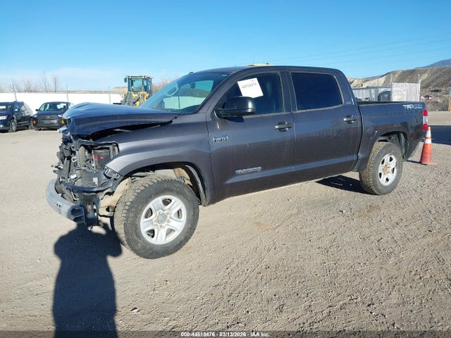Toyota Tundra Sr5 5.7l V8